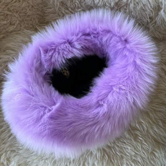 Extra Fuzzy Faux Fur Bucket Hat - Picture 4 of 4